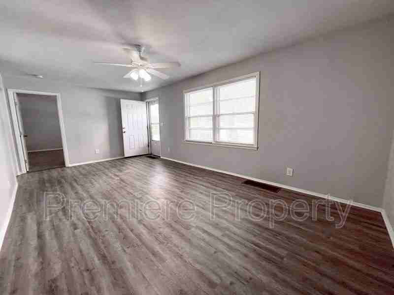 4339 N Olive St - Photo 3 of 17