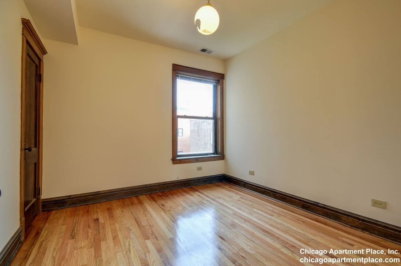 3709 N Fremont St #2 - Photo 7 of 19