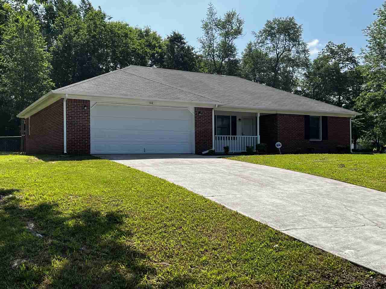 112 Eva Ct - Photo 3 of 24