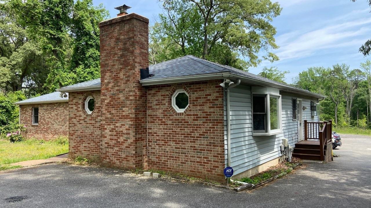 129R Lake Shore Dr - Photo 2 of 19