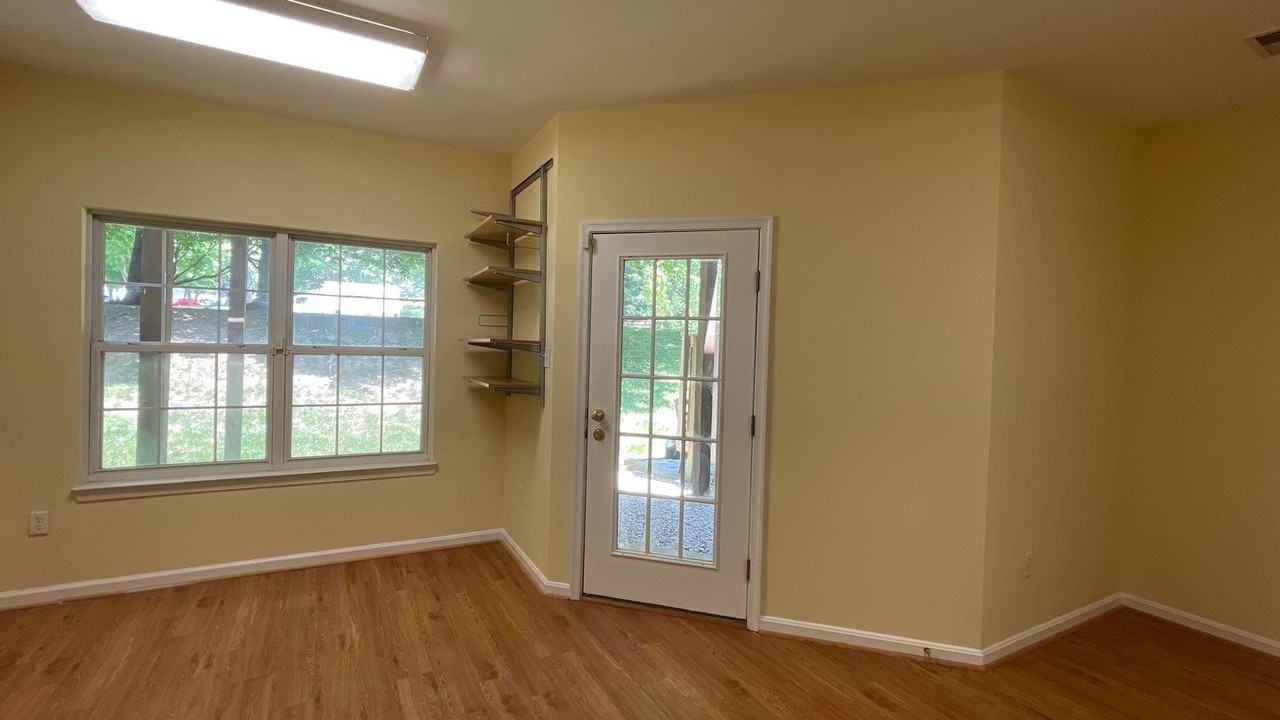 6125 White Marble Ct - Photo 5 of 34