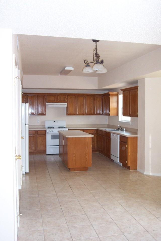 12385 Paseo Alegre Dr - Photo 2 of 6