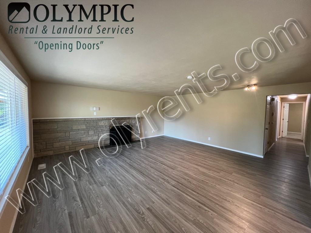 311 Wildcat St Se - Photo 2 of 19