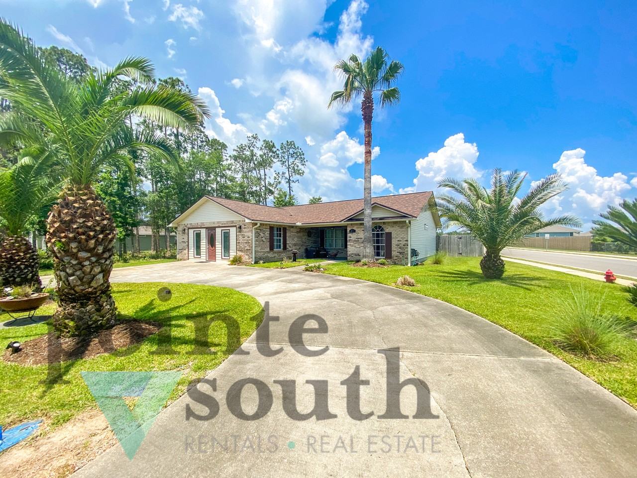 3244 Spanish Cove Dr N - Photo 2 of 28