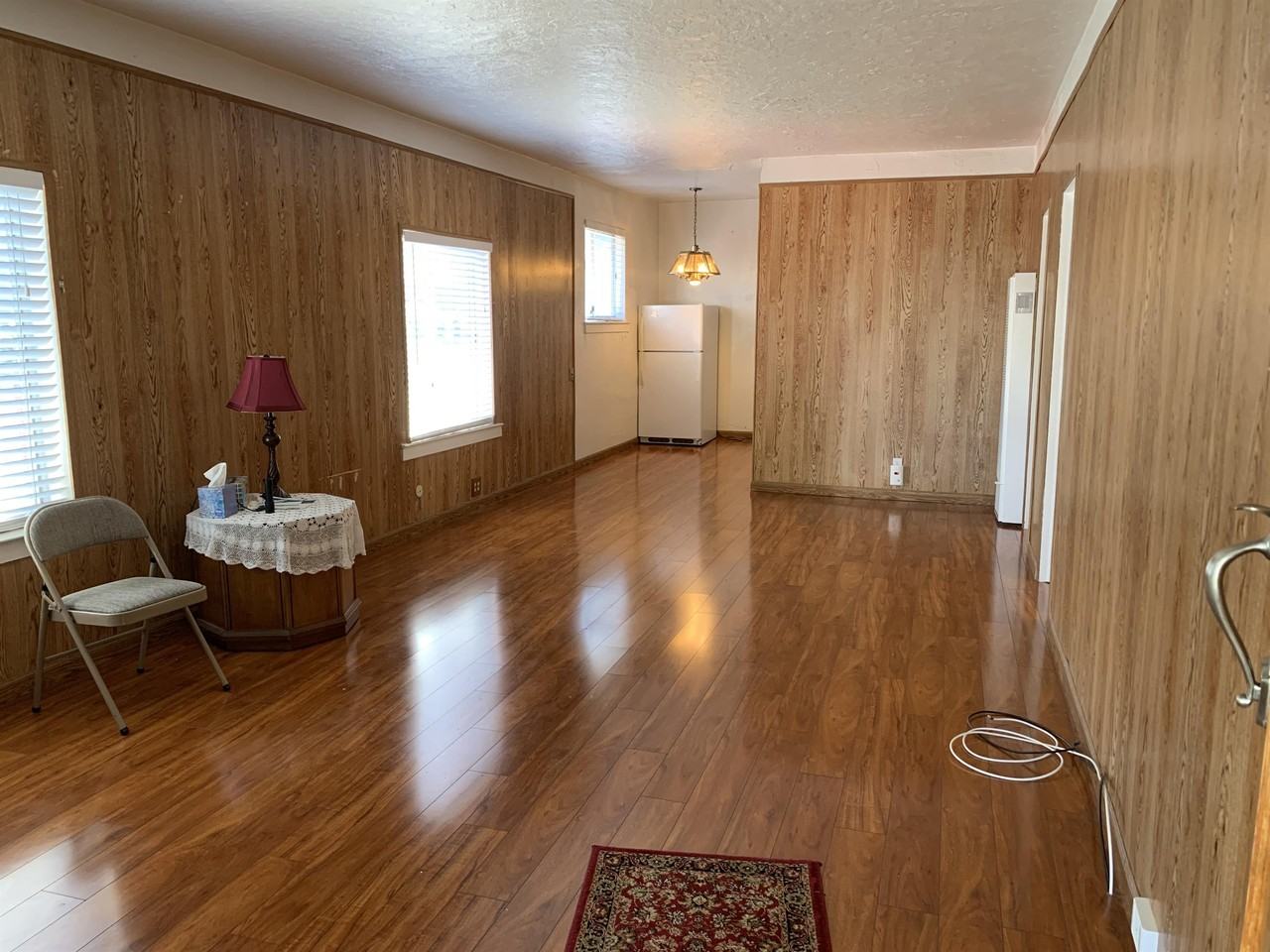 211 Waverly St #1 - Photo 6 of 16