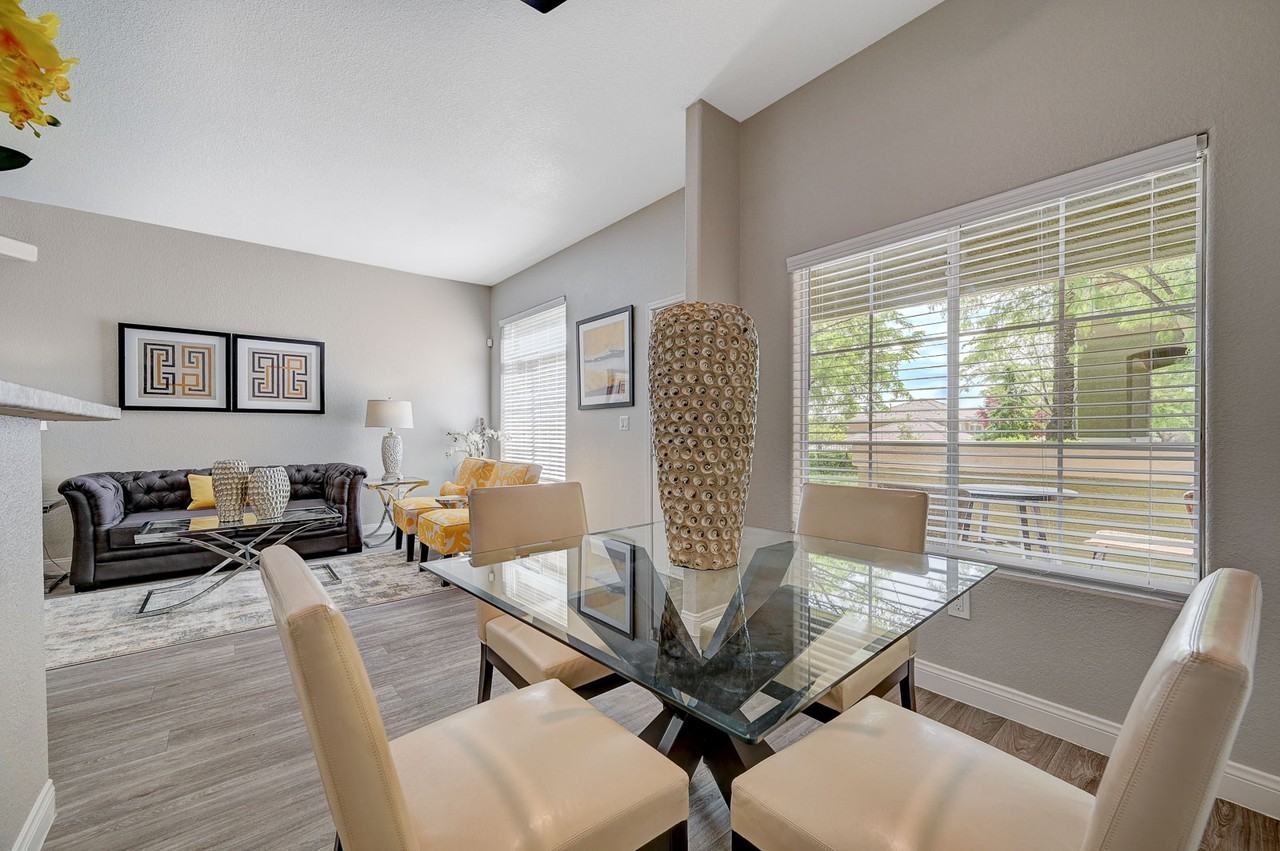 Red Rock Villas - Photo 4 of 49