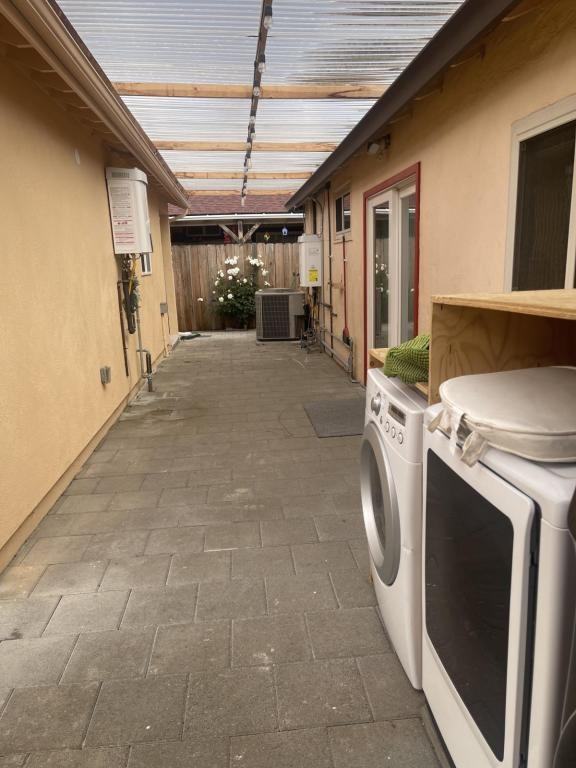 1223 Georgetown Ave - Photo 2 of 7