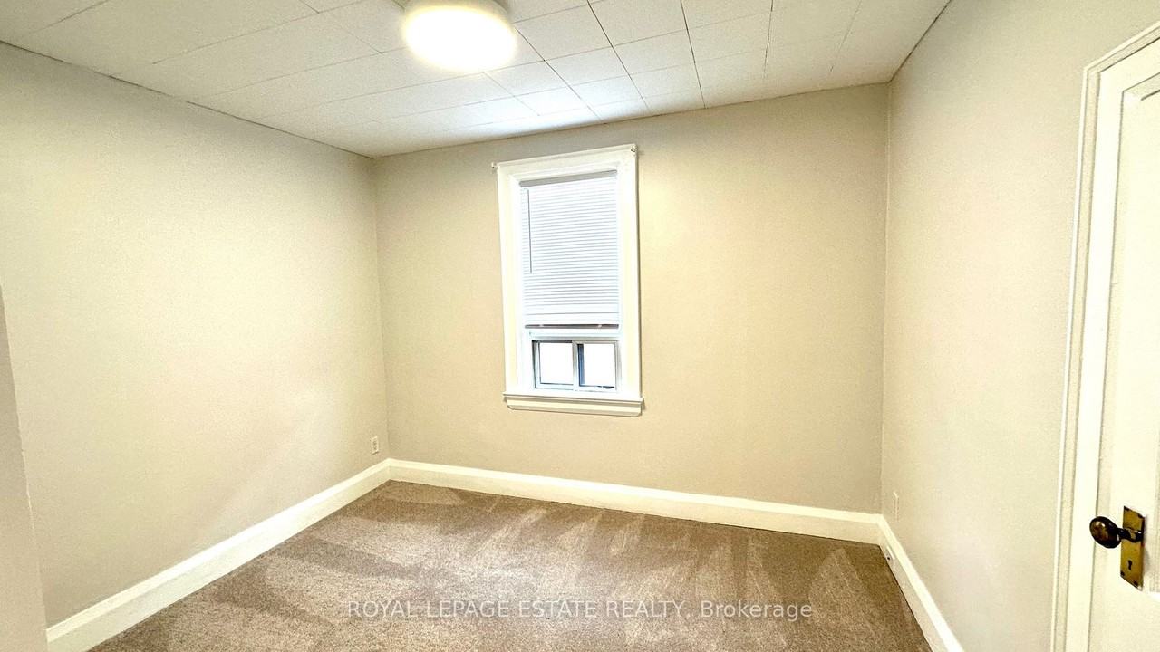 26 Grandville Avenue ## - Photo 2 of 6