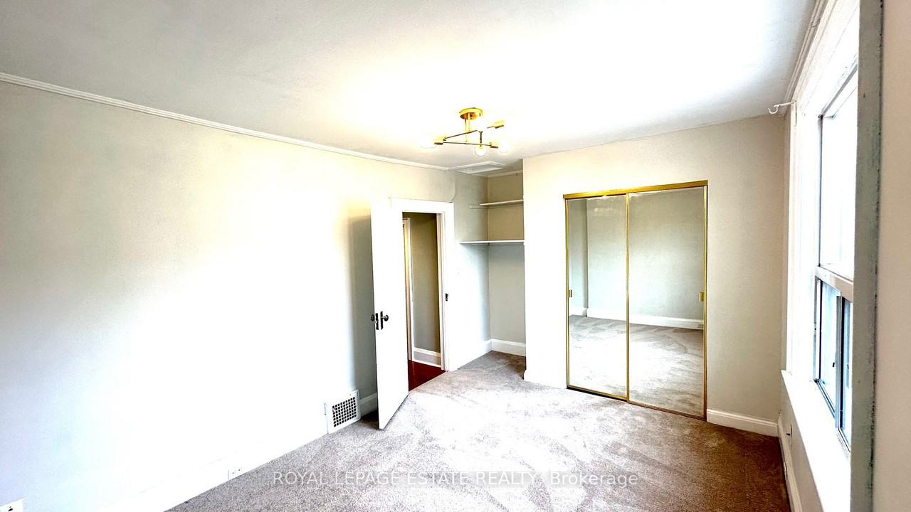 26 Grandville Avenue ## - Photo 3 of 6