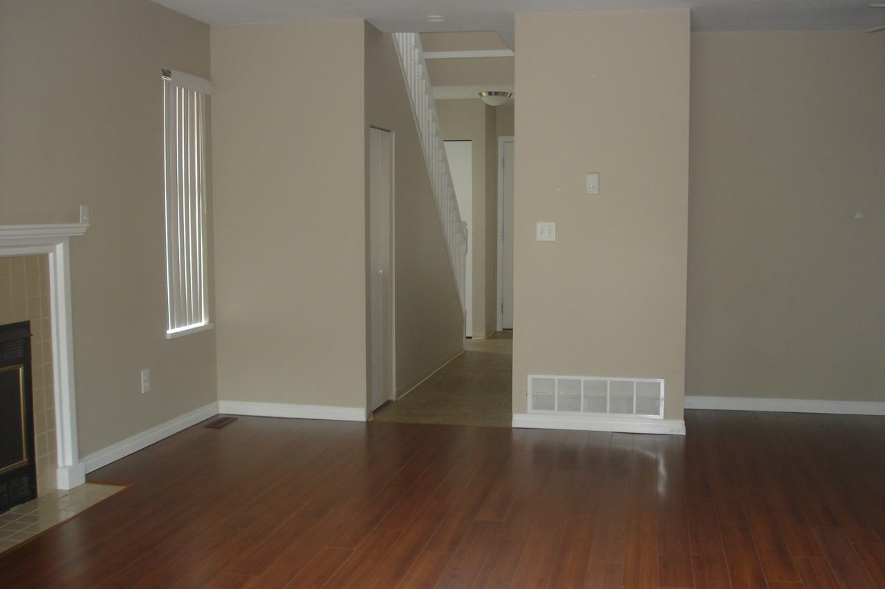 Abbey Glenn Townhomes Apartments 7910 Cedar St, Mission, BC V2V 6M4