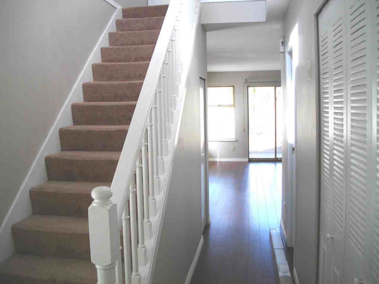 Abbey Glenn Townhomes Apartments 7910 Cedar St, Mission, BC V2V 6M4