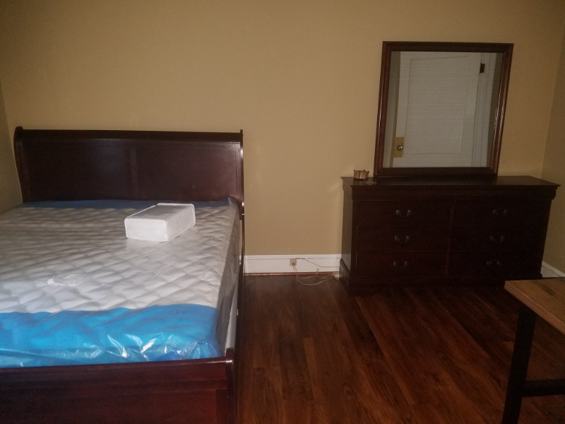 512 Race St - Photo 2 of 12