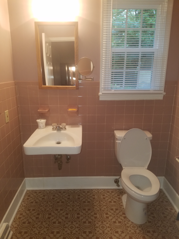 512 Race St - Photo 3 of 12