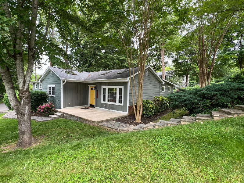 105 Fernwood Cir - Photo 3 of 33