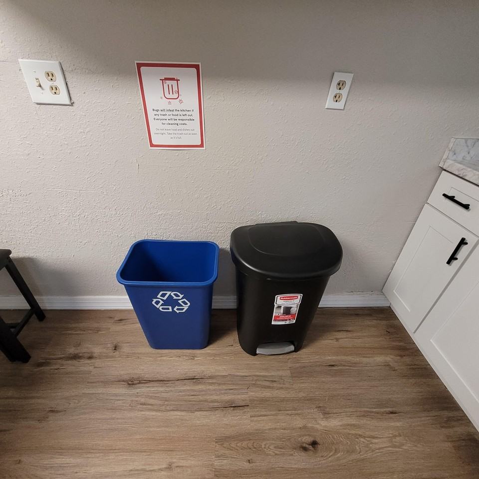 37th St - Photo 7 of 12