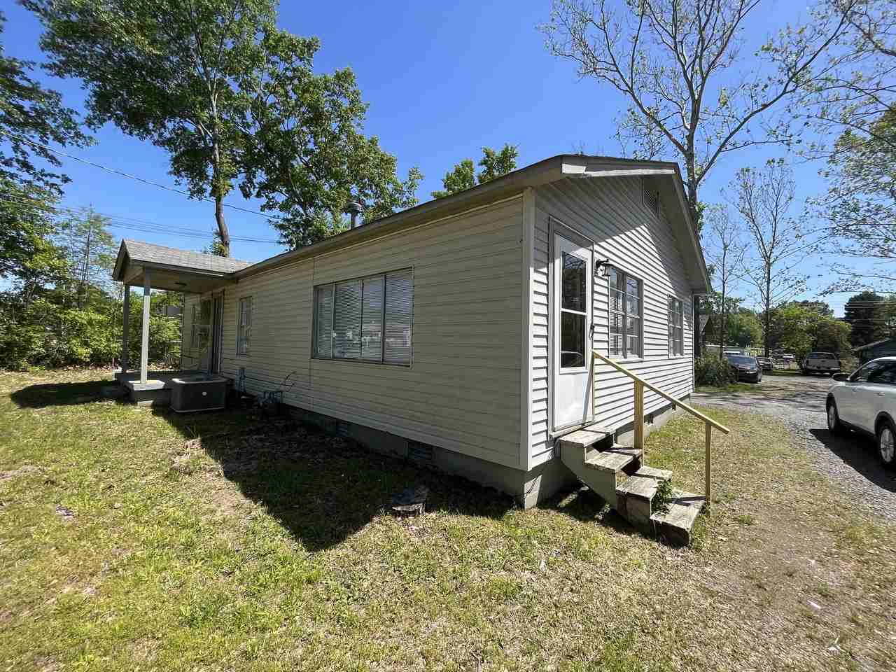 621 Trickey Lane - Photo 3 of 21