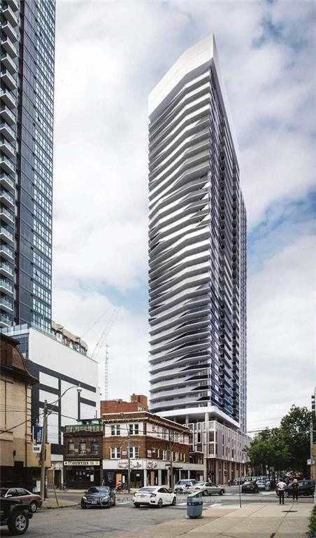 77 Mutual Street #1004