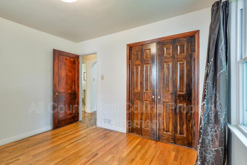 826 W Magnolia St - Photo 3 of 17