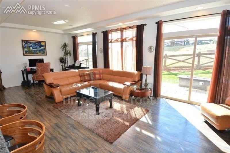 8075 Longleaf Ln - Photo 6 of 13