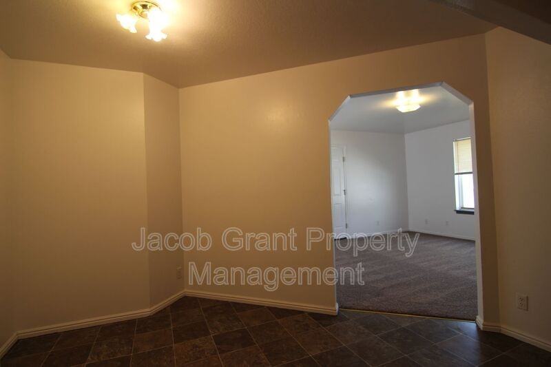 639 Hoopes Ave #3 - Photo 2 of 14