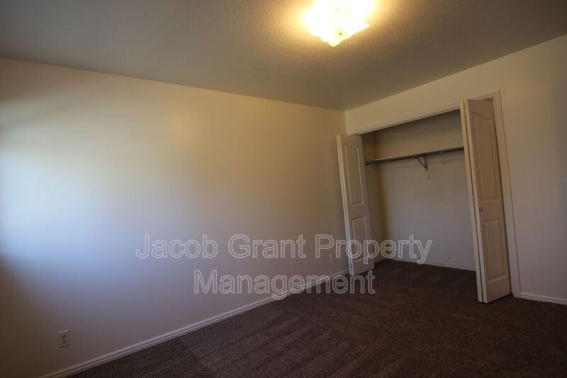 639 Hoopes Ave #3 - Photo 6 of 14