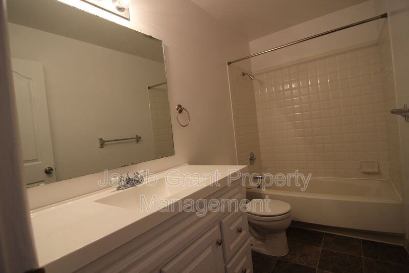 639 Hoopes Ave #3 - Photo 7 of 14