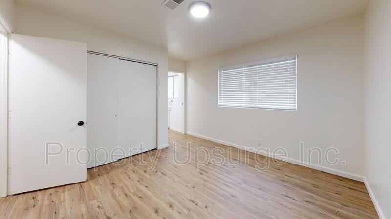 2061 Rosamond St - Photo 7 of 12