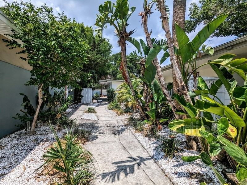 421 18th Ave N #421 - Photo 3 of 10