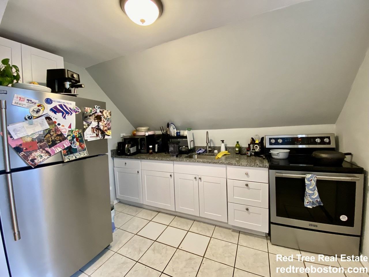 3142 Washington St #4 - Photo 4 of 23