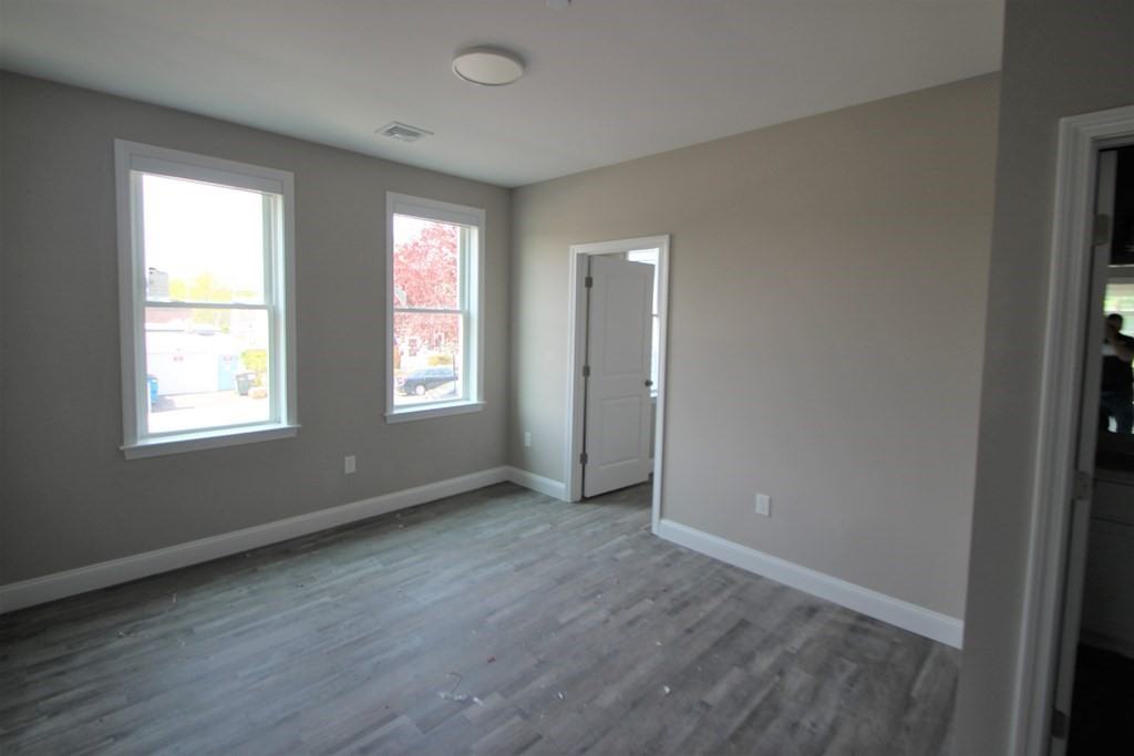 92 Sagamore St #101 - Photo 2 of 8
