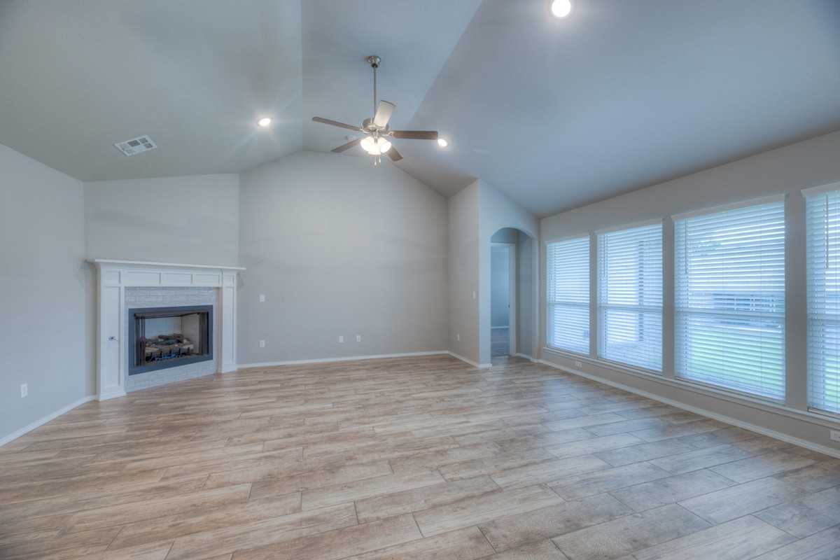 3710 S 13th Pl #1 - Photo 5 of 31