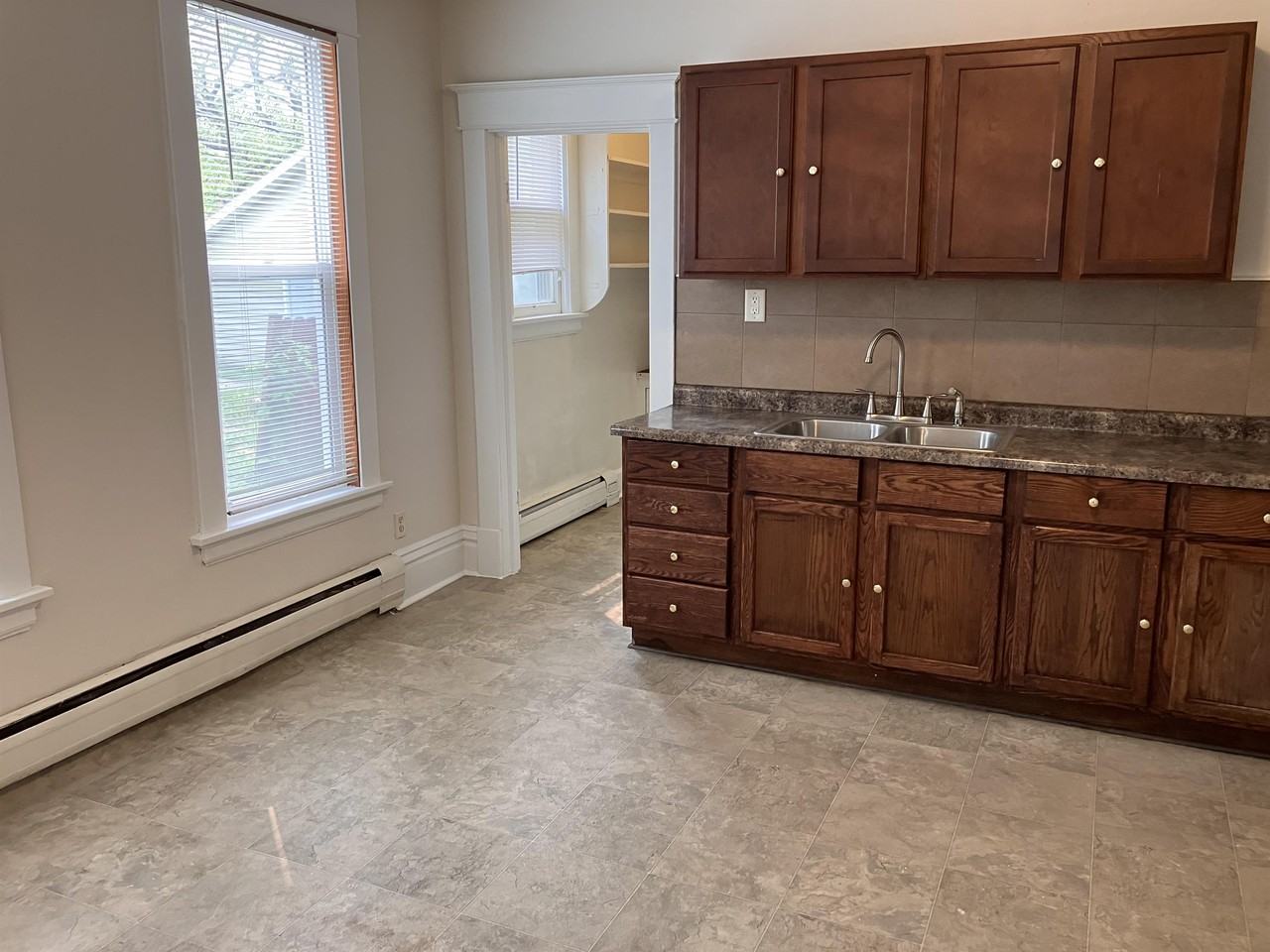 Ross Ave #1090 - Photo 4 of 32