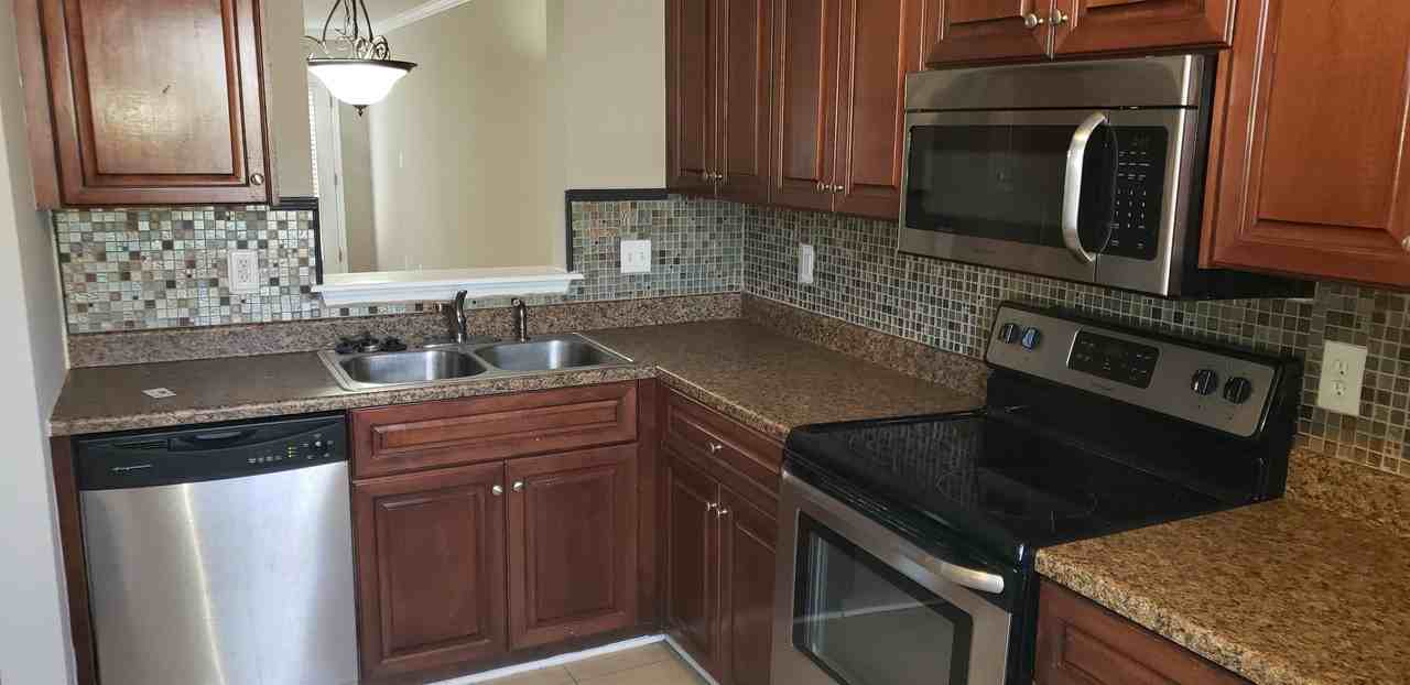 4728 Brookwood Dr #1 - Photo 7 of 20