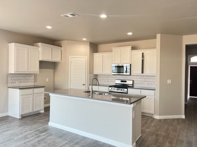 13 Los Campos Dr #1 - Photo 2 of 9