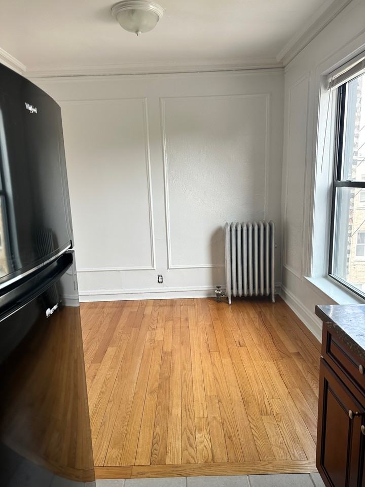 6857 S Crandon Ave #6857-3 - Photo 3 of 6