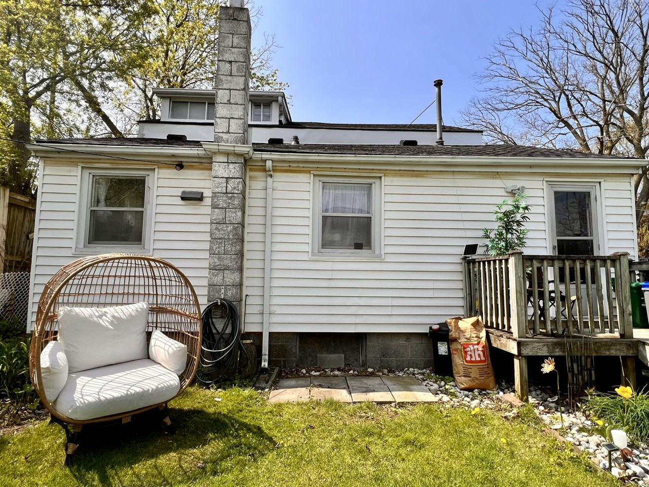 119 Delater St - Photo 3 of 18