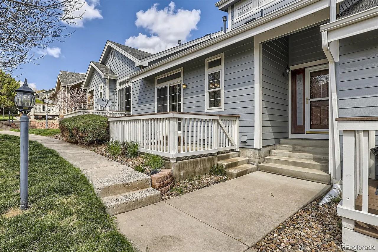 6807 West Yale Avenue - Photo 3 of 8