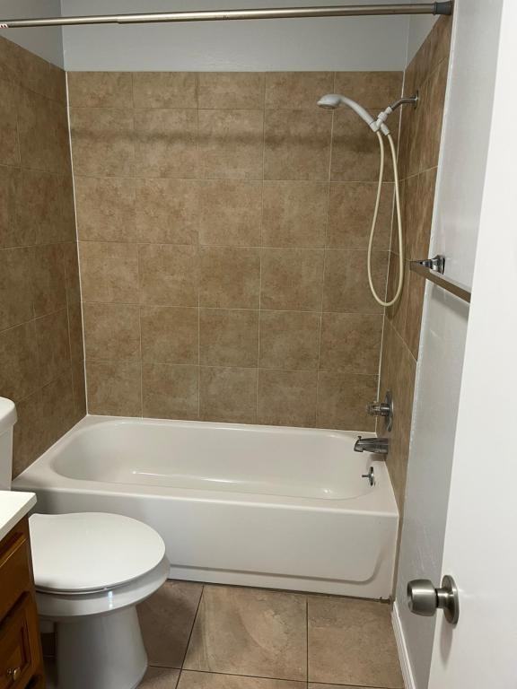843 Texas Ave - Photo 2 of 7