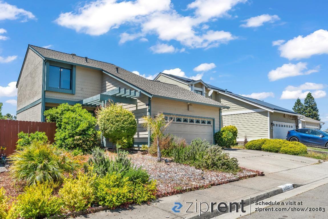 133 Bedford - Photo 2 of 28