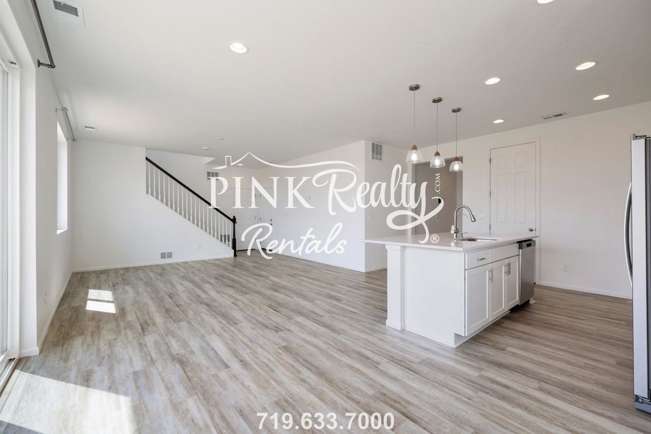 8033 Buffalo Horn Dr - Photo 5 of 45