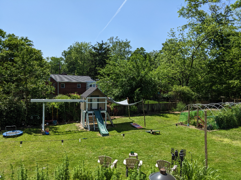 425 Rollins St - Photo 2 of 29