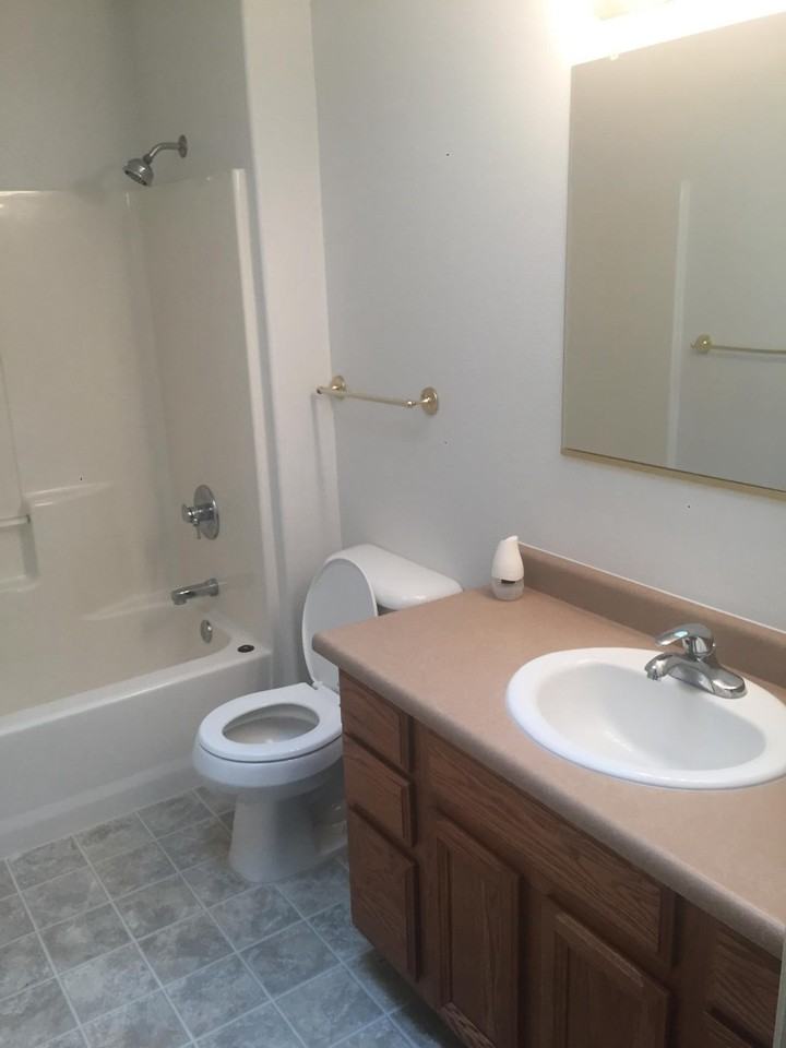 1292 Clearsprings Dr #1 - Photo 4 of 18