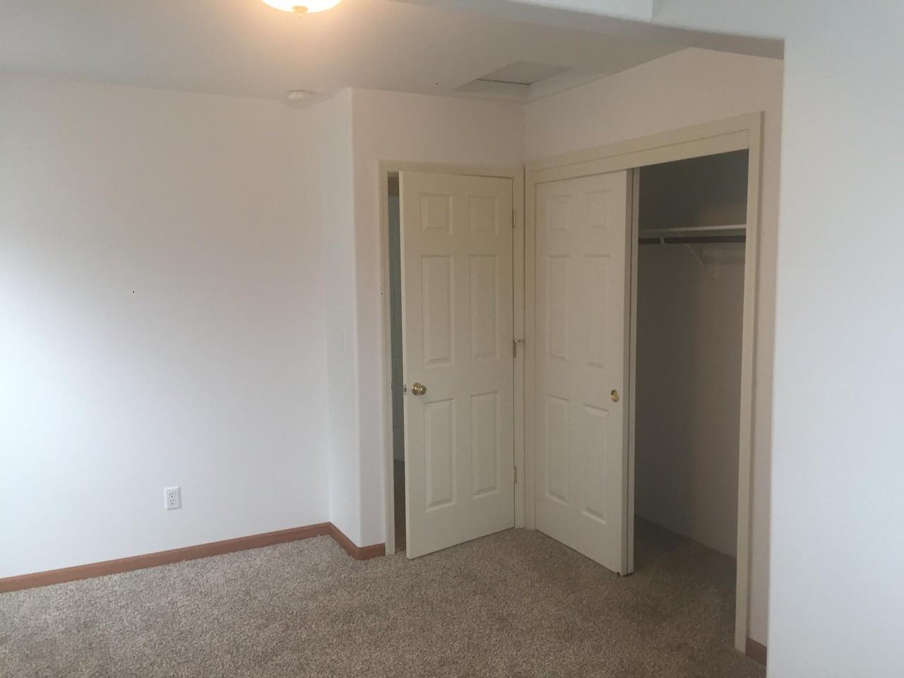 1292 Clearsprings Dr #1 - Photo 6 of 18