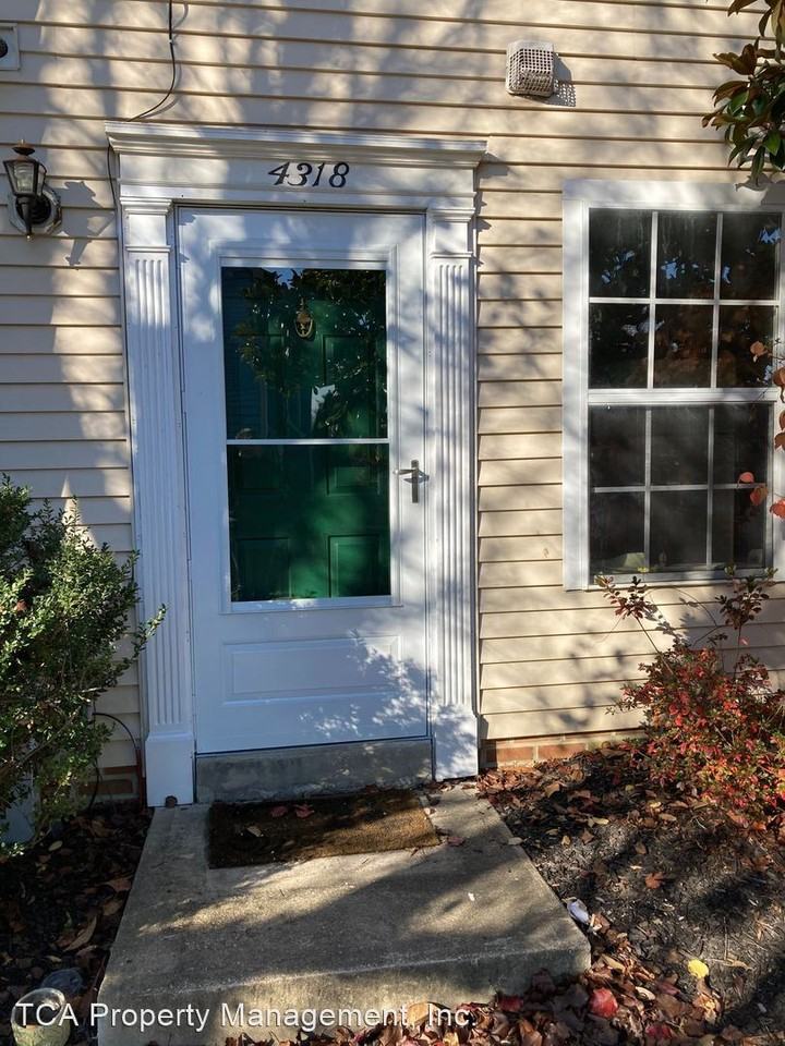 4318 Downs Sq - Photo 2 of 15