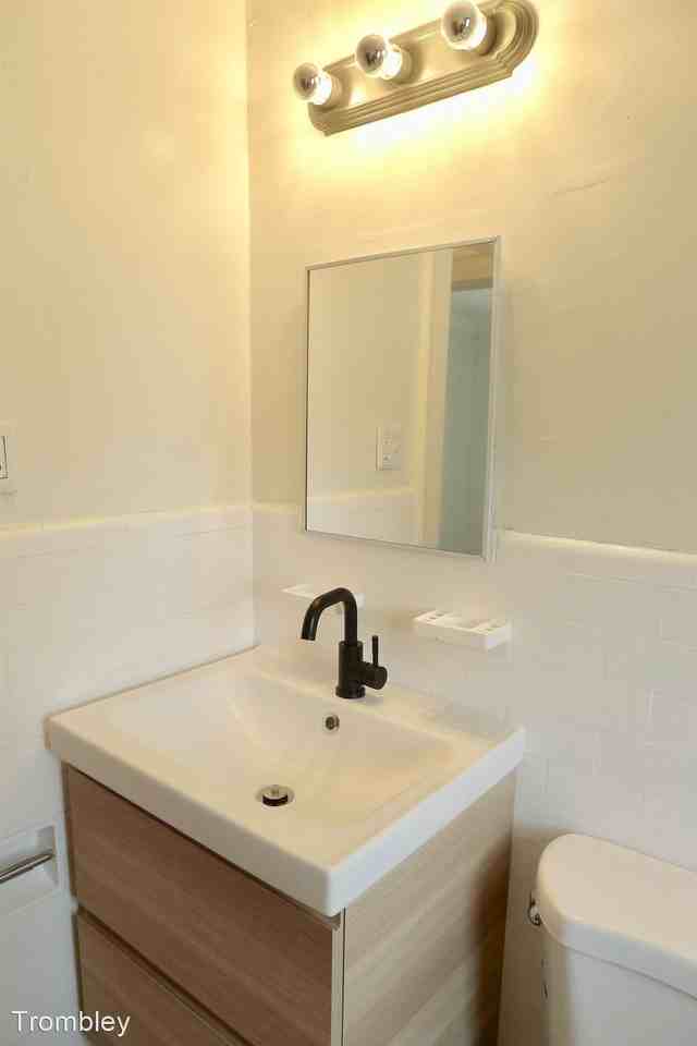 Trombley Lodge - Photo 3 of 31