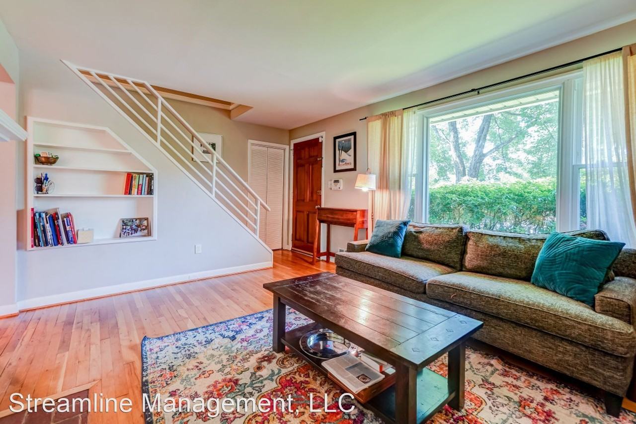 10405 Procter St - Photo 2 of 34