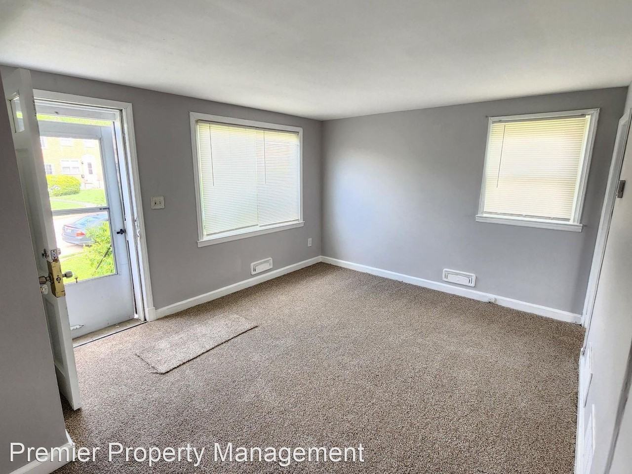 4313 Roberton Ave - Photo 3 of 18