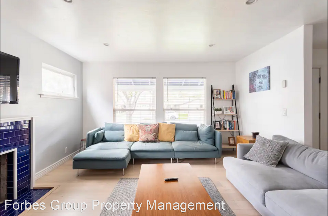 150 Wyandotte Dr - Photo 3 of 15