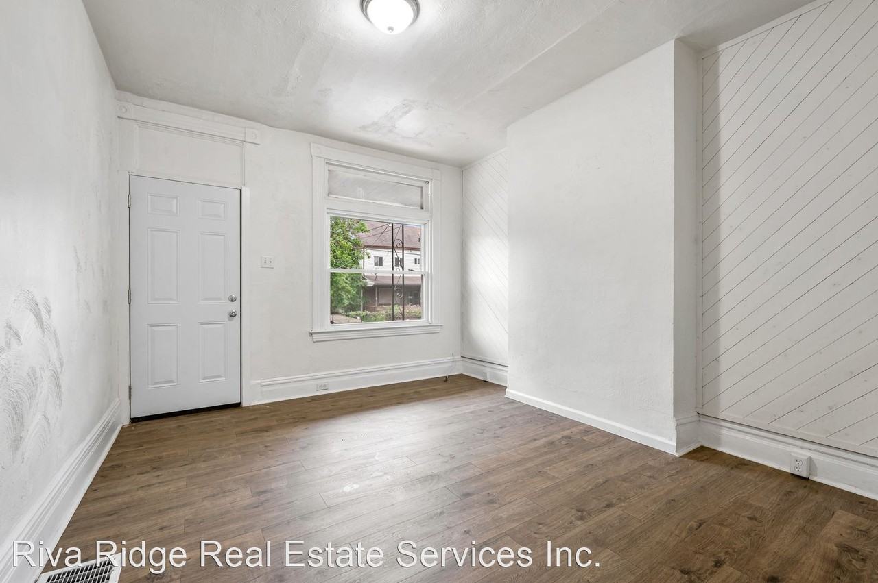 5211 1/2 Lytle St - Photo 3 of 15