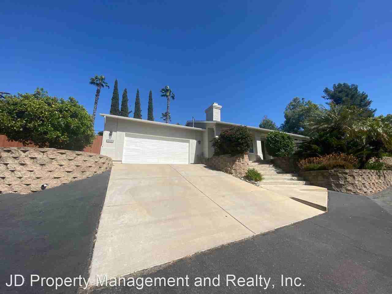 4423 Avocado Blvd - Photo 3 of 28